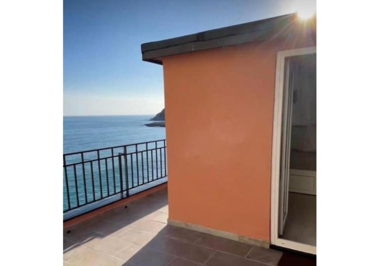 Comodissimo Gaslini E Mare Genua